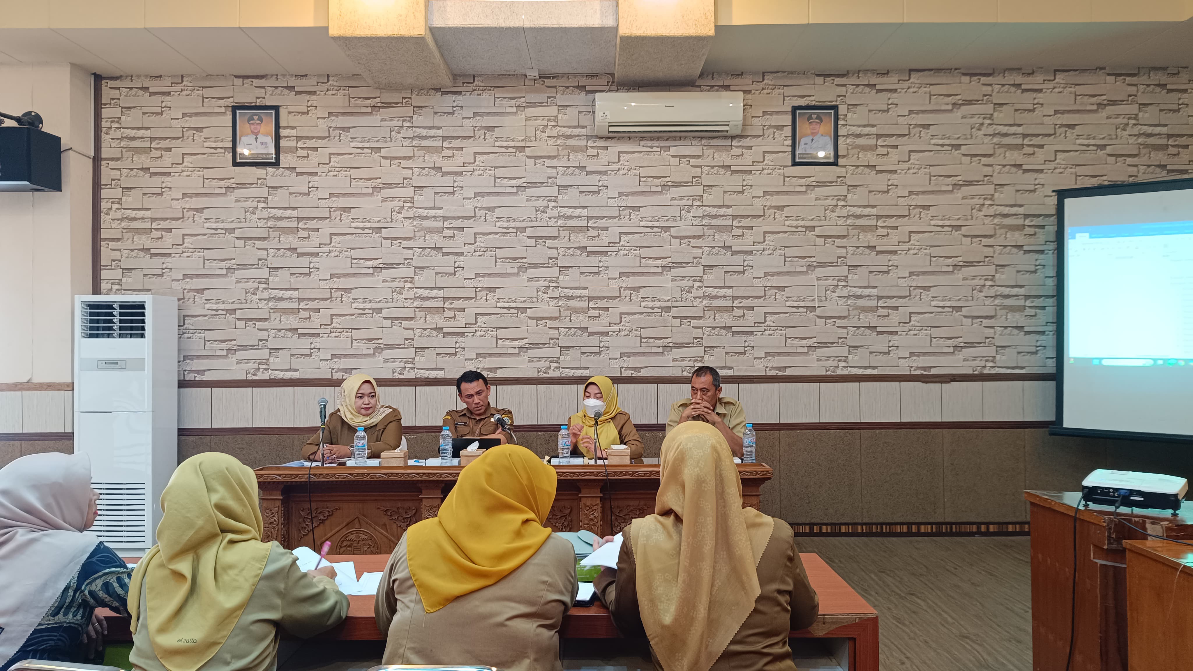 RAPAT KOORDINASI PENYUSUNAN AWAL PERATURAN BUPATI KOMDA LANSIA